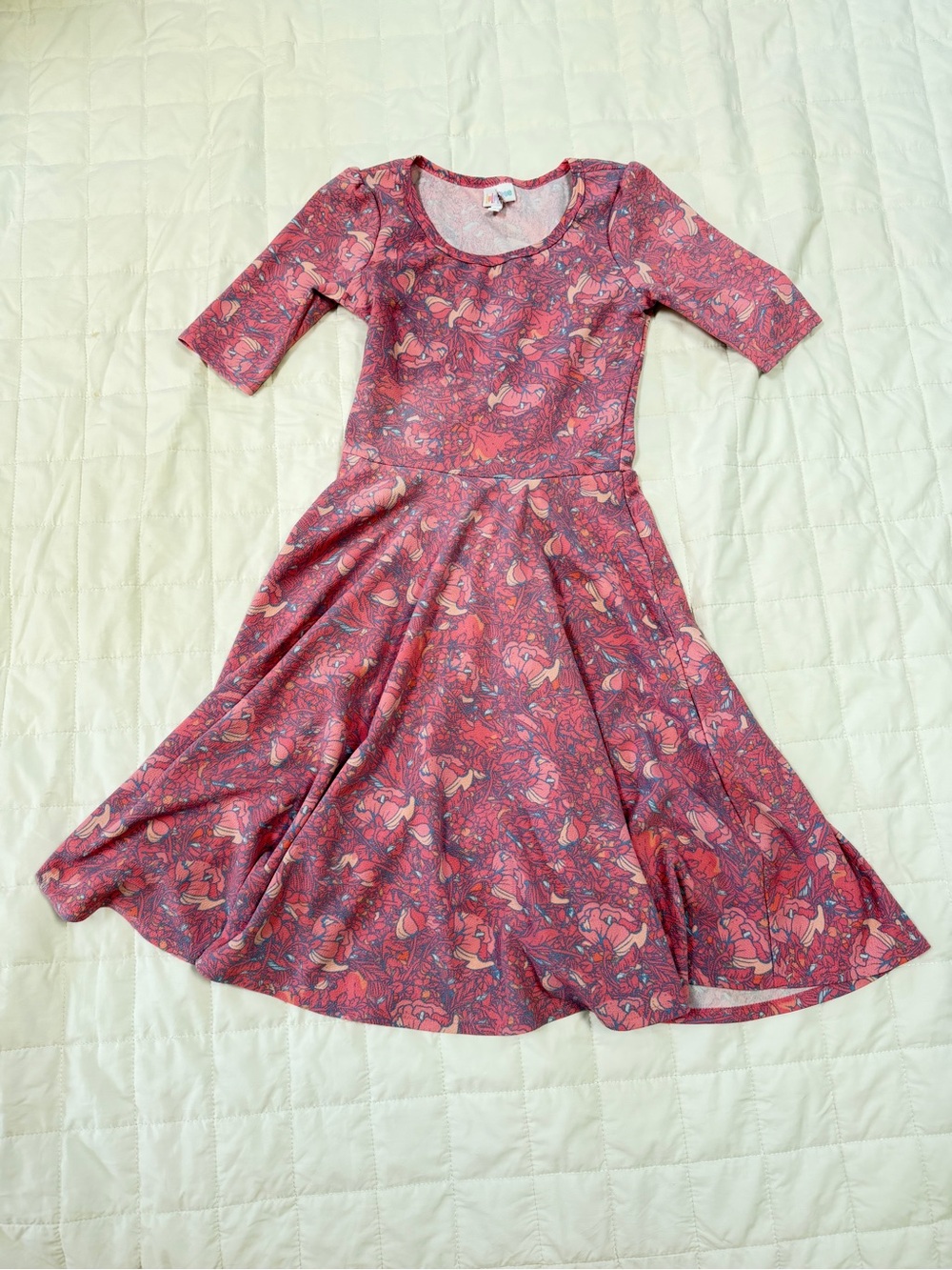 Lularoe rare pretty pink dress size S